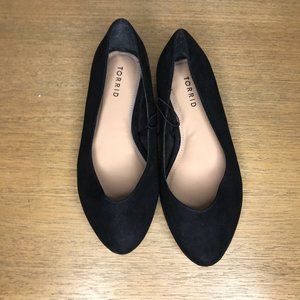 Torrid Women's Faux Suede Slip On Round Toe Flats Black ~ Size 8W